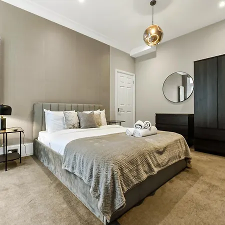 Mayfair Apartment With Private Terrace- 2 Bed London Exterior photo